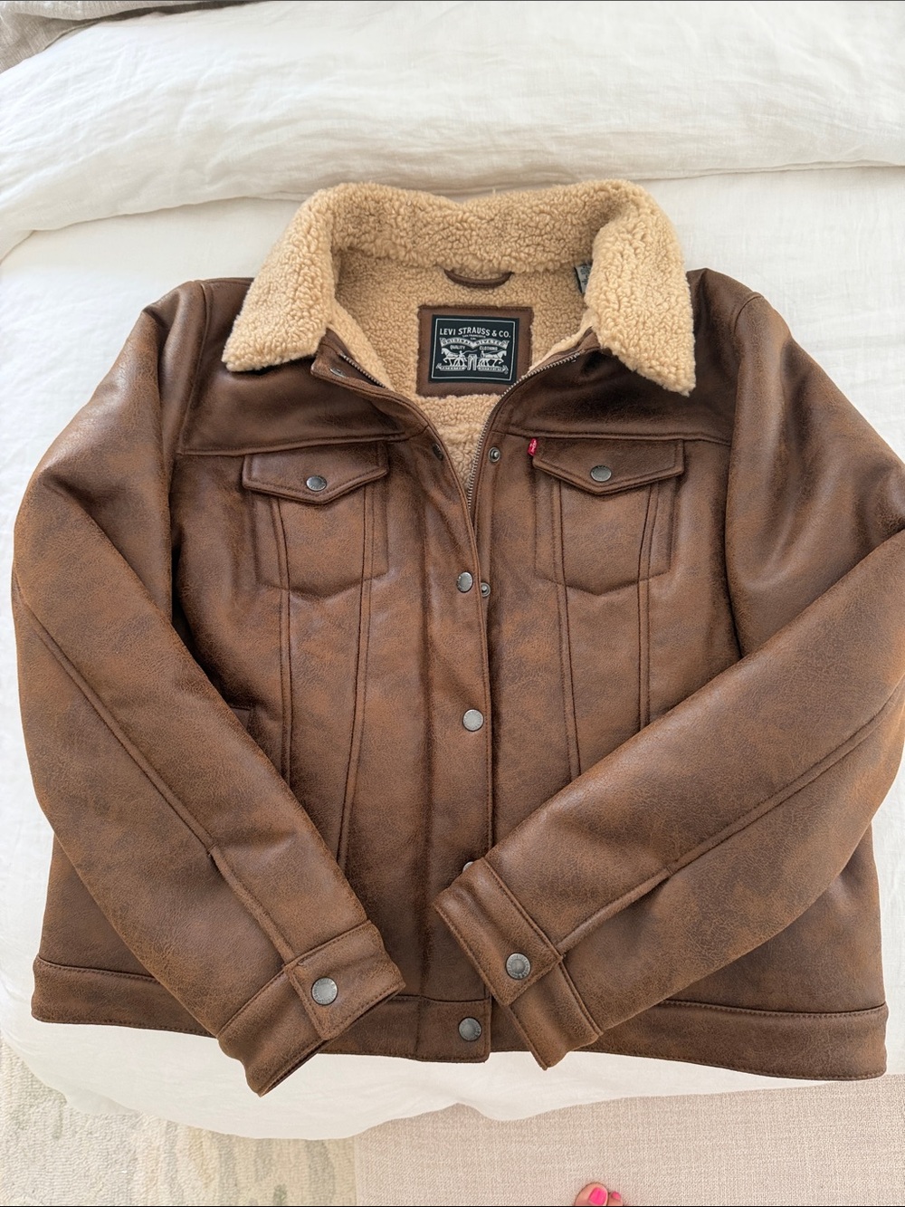 NWOT Levi’s Sherpa Lined Faux Leather Bomber Jacket Size XL